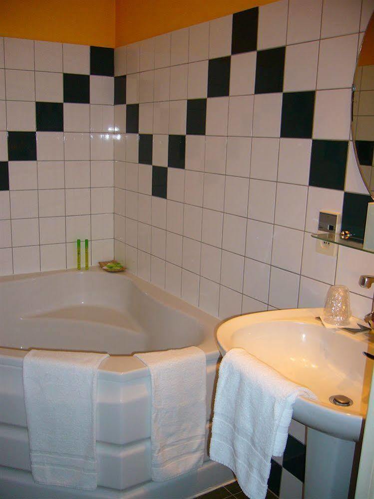 Chenal Hotel Beauvais Eksteriør bilde